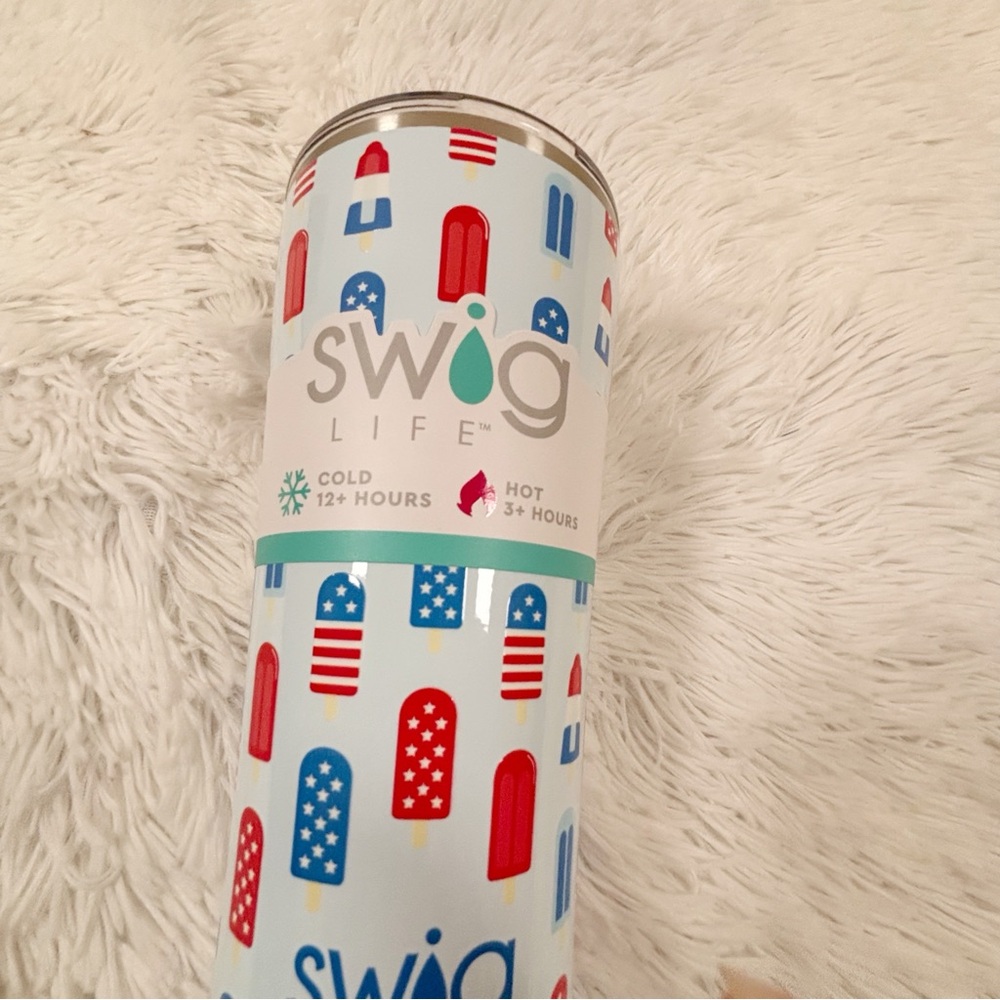Swig Life 22 oz Tumbler | Insulated Stainless Steel Travel‎ Tumbler | Rocket Pop